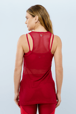 RG0010_REGATA_FITNESS_DANIELE_VERMELHO_BATOM_UNICA_COSTAS01