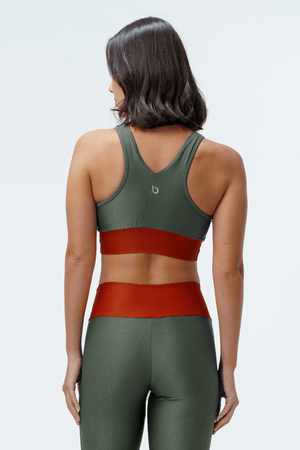 TOP FITNESS UNIVERSO VERDE MILITARE/CANELA/PRETO