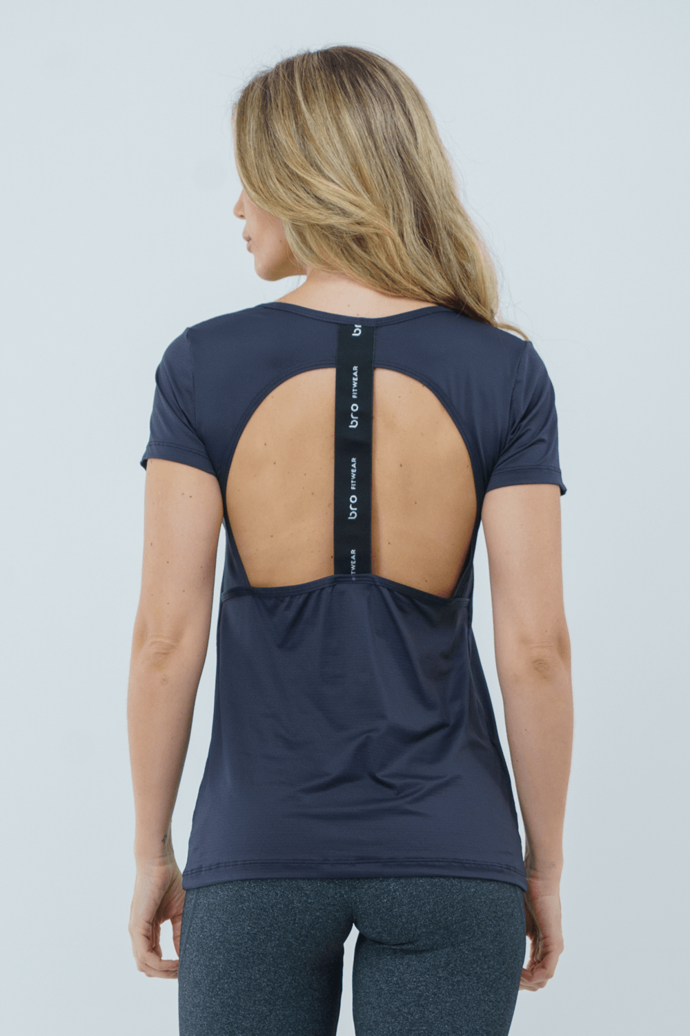 BLUSA FITNESS NIQUEL PRETO
