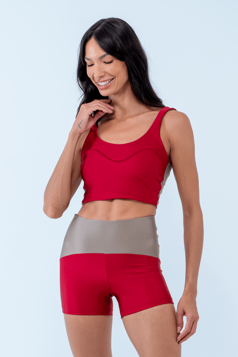 TOP CROPPED DIVINE  VERMELHO BATOM/CASTANHO